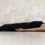 तनाव मुक्त नींद के लिए रात की बेस्ट दिनचर्या – 10 असरदार टिप्स 2025